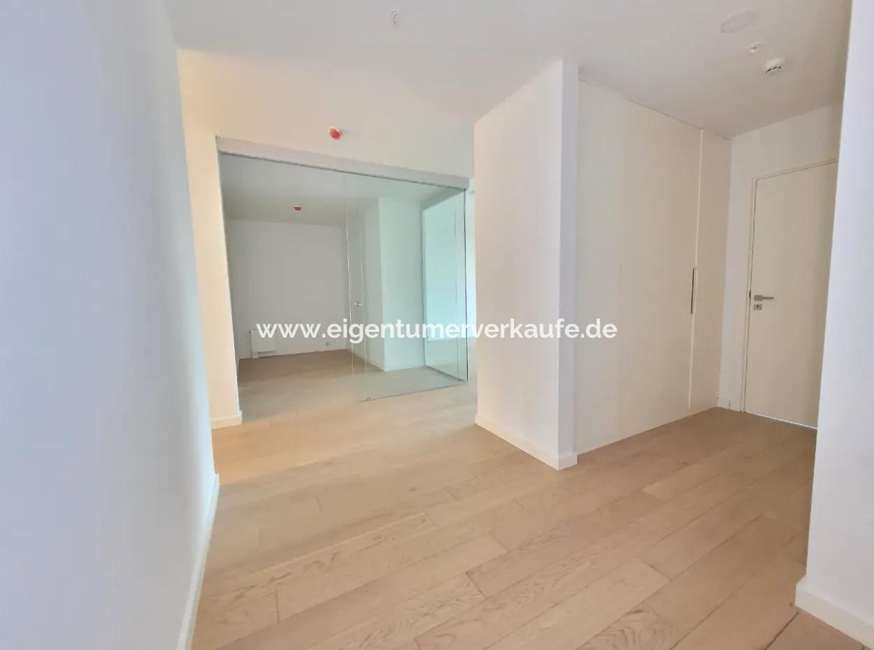 2,5+1 Mieterlose Wohnung Mit Blick Auf Die Landschaft Zum Verkauf Im İncek Loft-Komplex
