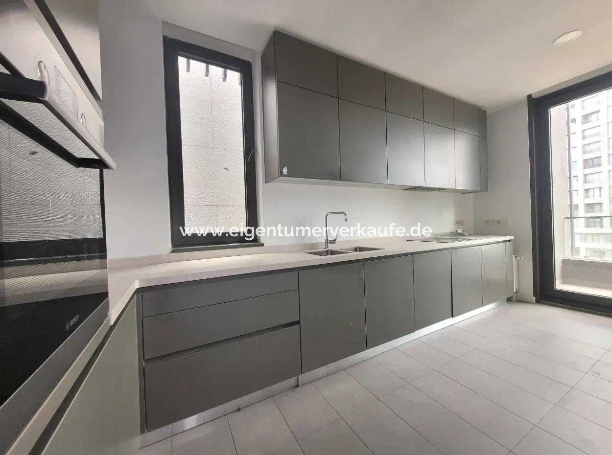 5,5+1  Maisonette-Wohnung Im 5. Stock Mit Blick Auf Die Landschaft Zum Verkauf Im İncek Loft-Komplex