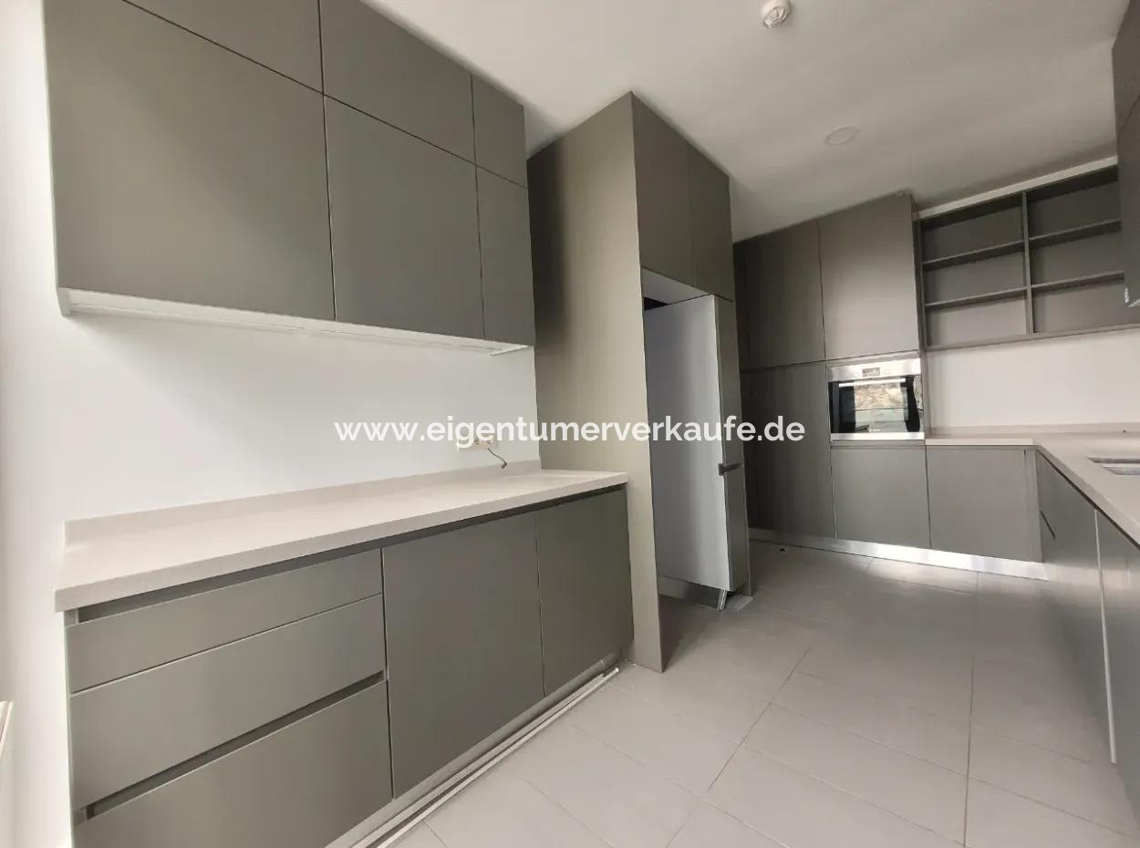 5,5+1  Maisonette-Wohnung Im 5. Stock Mit Blick Auf Die Landschaft Zum Verkauf Im İncek Loft-Komplex