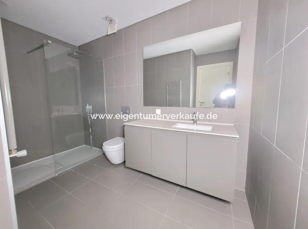 2,5+1 Mieterlose Wohnung Mit Blick Auf Die Landschaft Zum Verkauf Im İncek Loft-Komplex