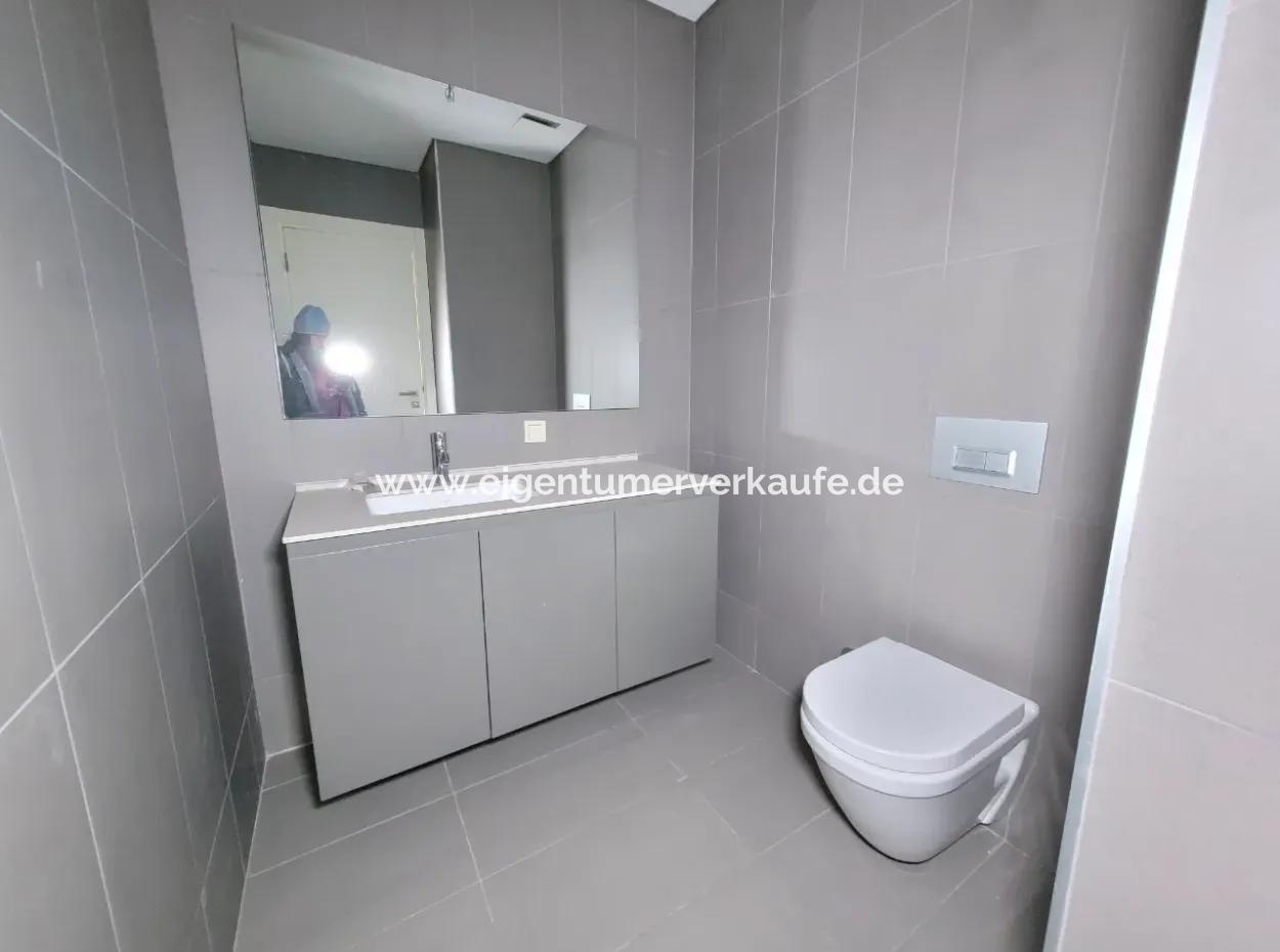Leerstehendes İncek Loft Zum Verkauf 2+1 Maisonette-Wohnung Mit Stadtblick Im 1. Stock