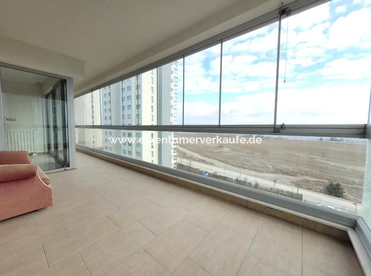 4+1 207 M² Wohnung Mit Seeblick Zum Verkauf Im Vacant İncek Nata