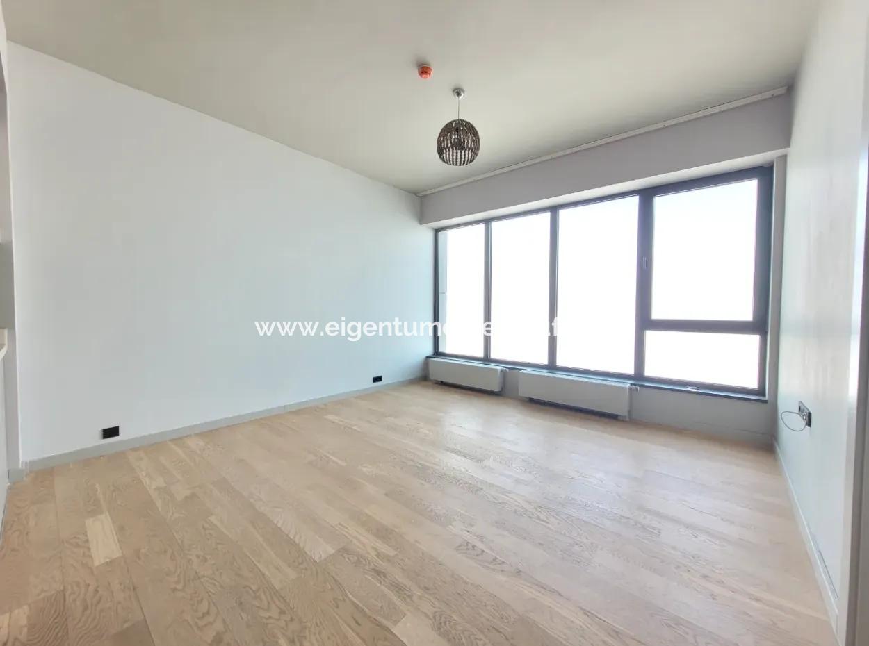 İncek Loft 1+1 14. Stock Wohnung Mit Stadtblick Zu Vermieten