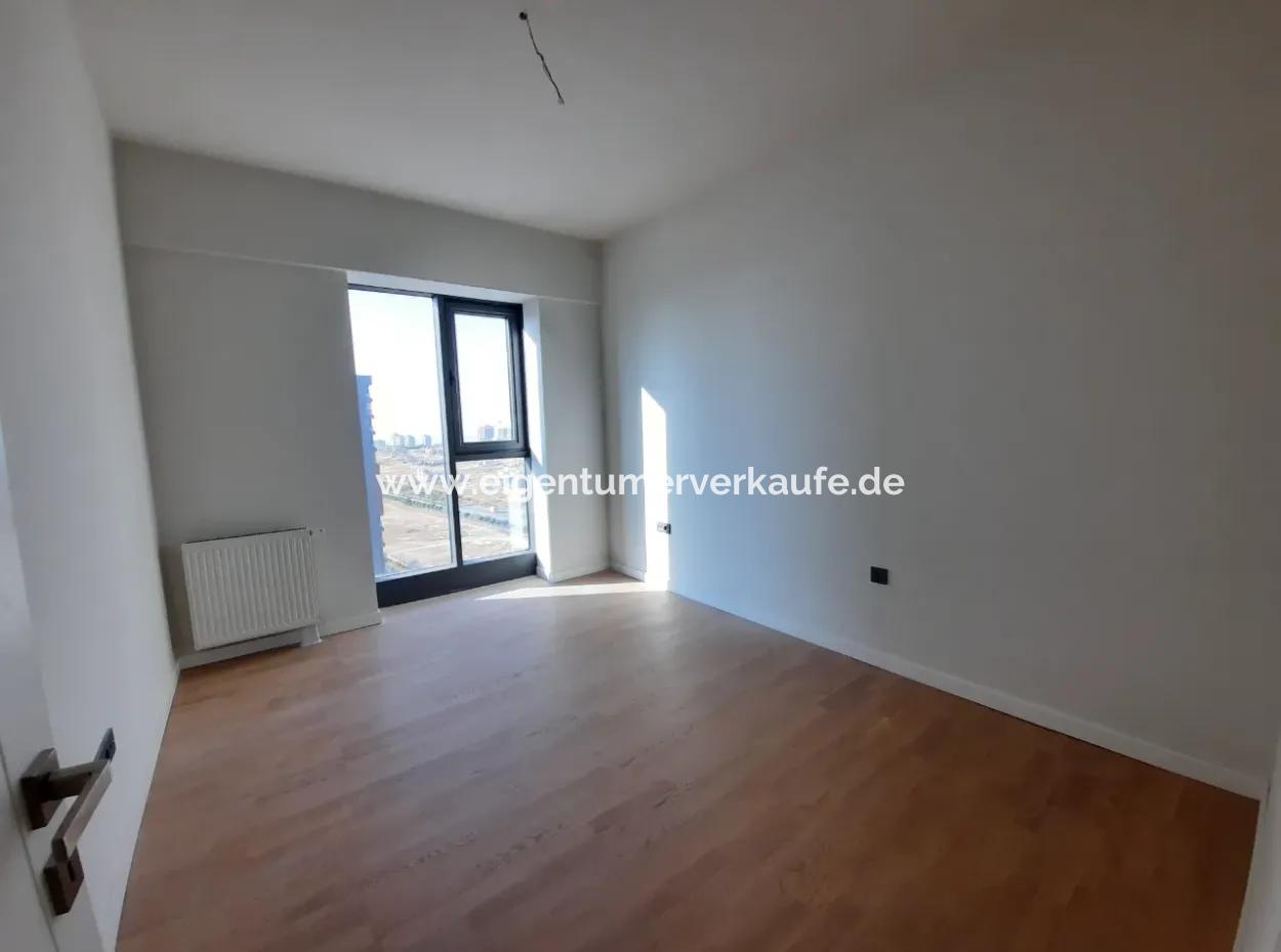 4+1 Mieterlose Wohnung Im 22. Stock Zum Verkauf Im Loft-Komplex Beytepe İncek Bulvar