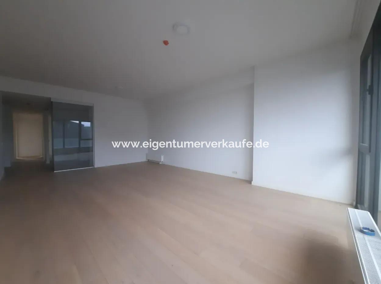 2,5+1 Mieterlose Wohnung Mit Blick Auf Die Landschaft Zum Verkauf Im İncek Loft-Komplex
