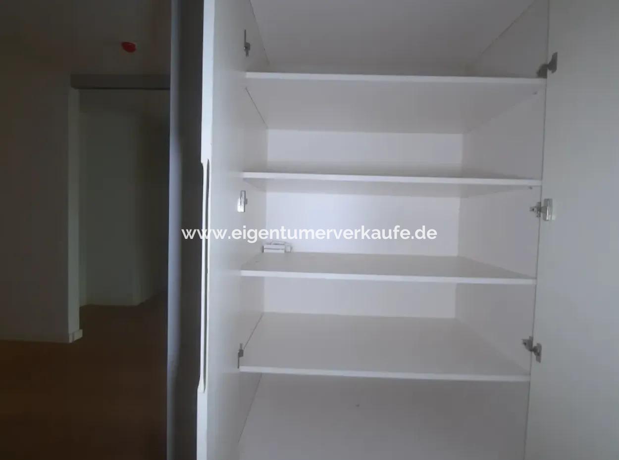 2,5+1 Mieterlose Wohnung Mit Blick Auf Die Landschaft Zum Verkauf Im İncek Loft-Komplex