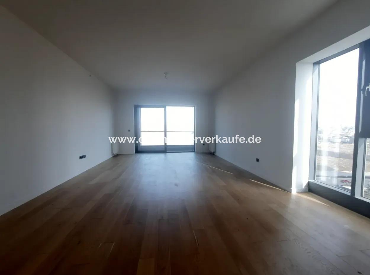 3+1 130 M² Wohnung Im 23. Stock Mit Blick Auf Den Boulevard Zum Verkauf Im Loft-Komplex Beytepe İncek Bulvar