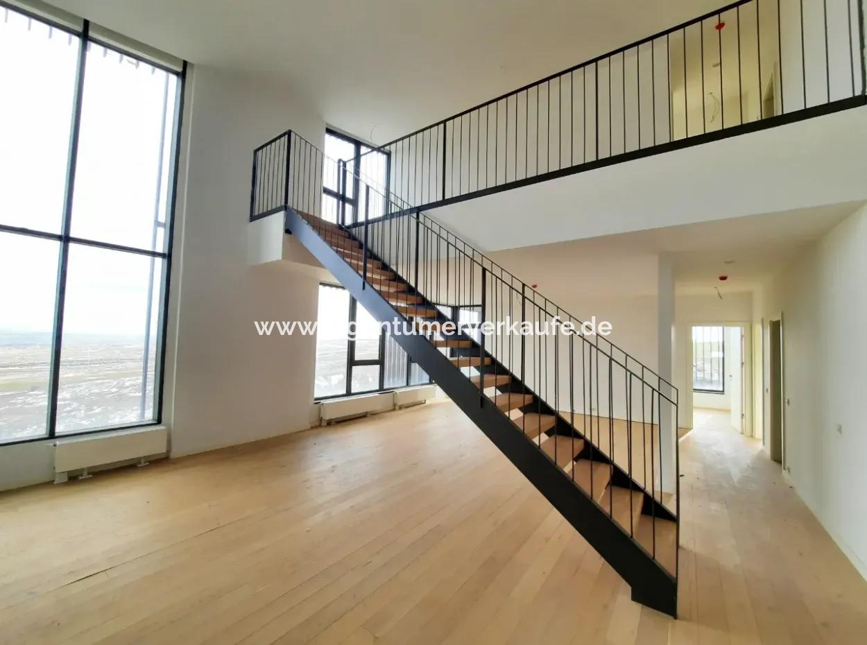 5,5+1  Maisonette-Wohnung Im 2. Stock Mit Blick Auf Die Landschaft Zum Verkauf Im İncek Loft-Komplex