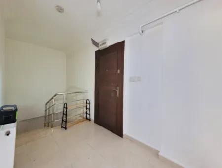Leeres Etimesgut Alsancak Nachbarschaft Zum Verkauf 2+1 Reverse Duplex