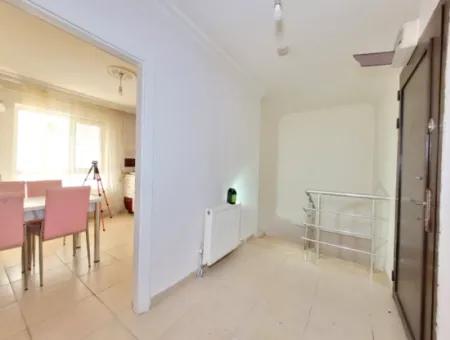Leeres Etimesgut Alsancak Nachbarschaft Zum Verkauf 2+1 Reverse Duplex