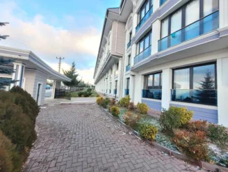 Leeres Einheitsgebäude In İncek Venus-Residenz Möbliert Zur Miete 1+1 Wohnung Büro Kızılcaşar Gölbaşı Ankara
