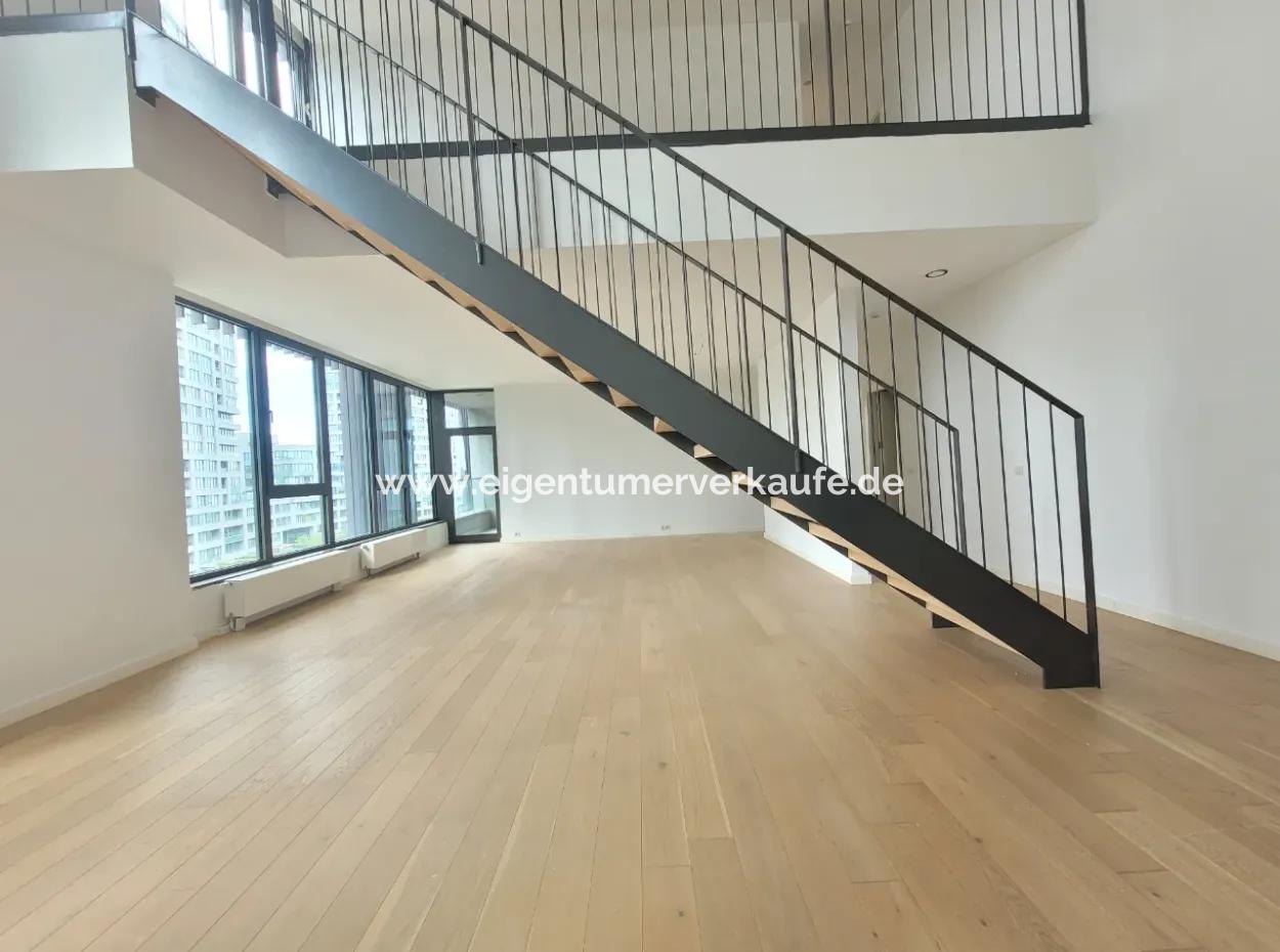 5,5+1 Duplex 5Th Floor Tenantless Apartment With Landscape View For Sale In İncek Loft Complex