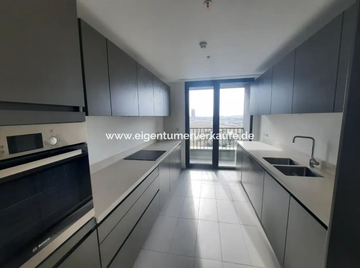 İncek Loft For Rent 3,5 +1 Lake View