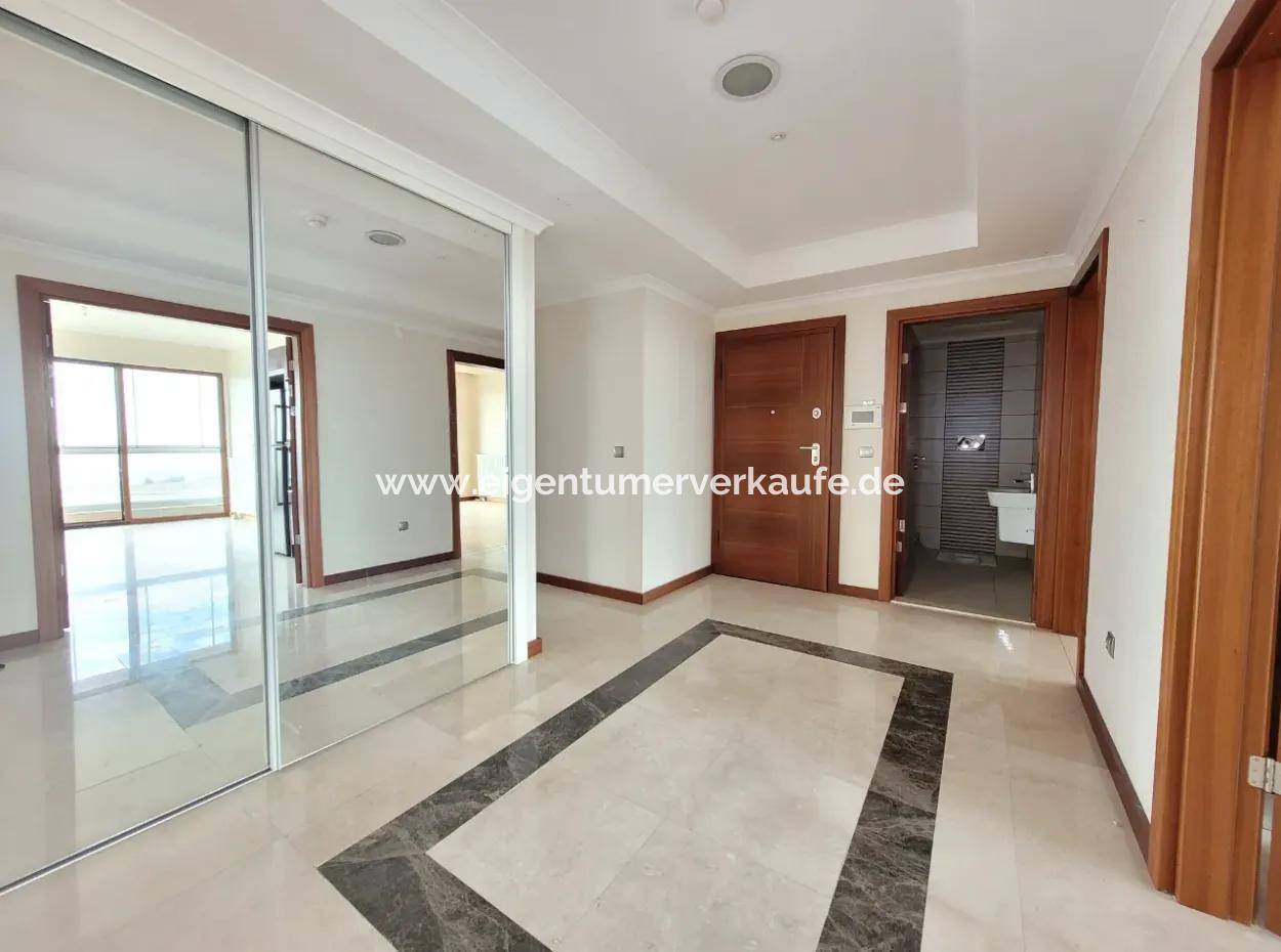 4+1 207 M² Lake View Apartment For Sale In Vacant İncek Nata