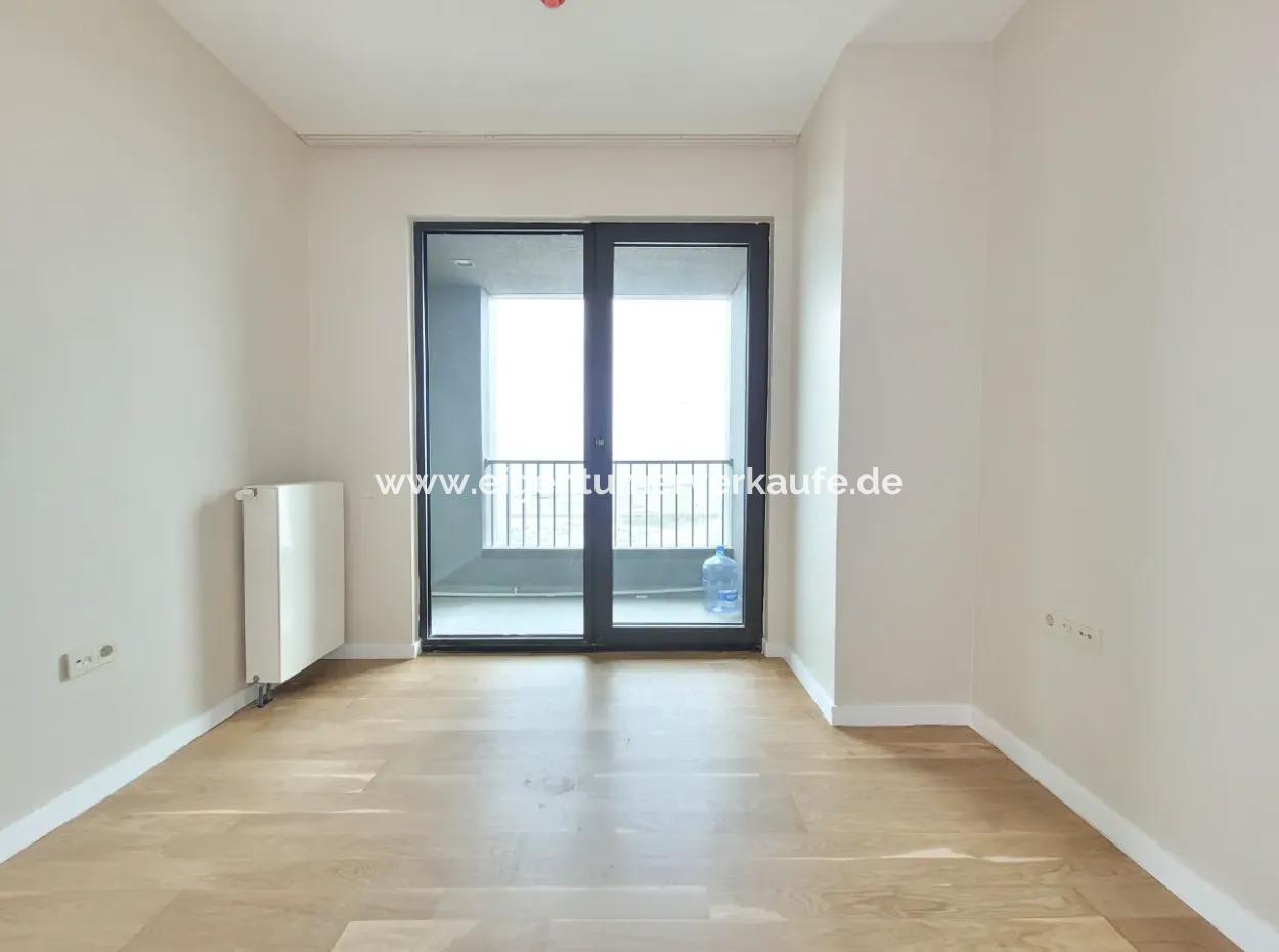 İncek Loft For Sale 2+1 85 M² 22Nd Floor Mogan Facade Apartment