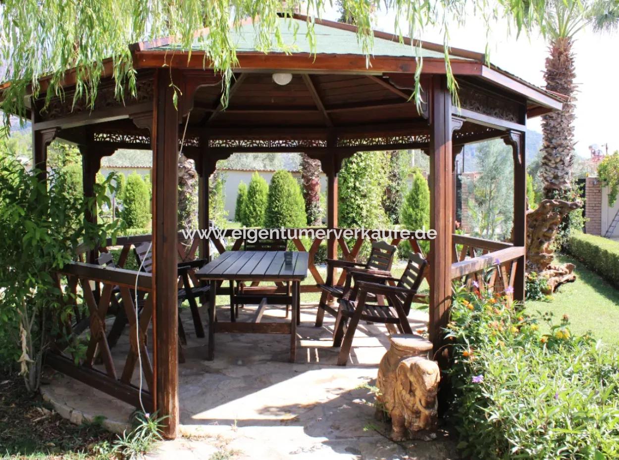 Luxury Villa With Pool In 1458 M² Land For Sale In Köyceğiz