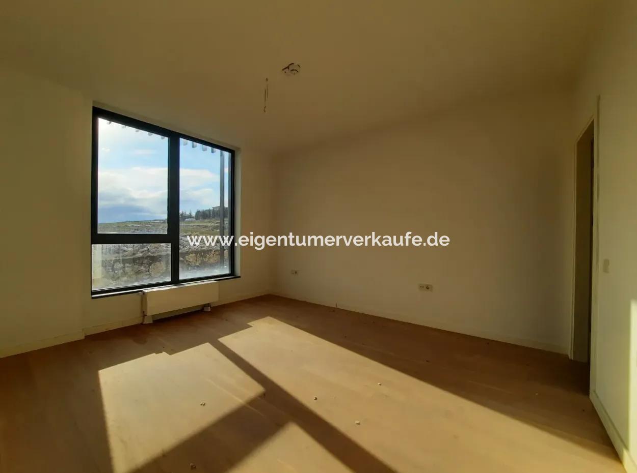5,5+1 Duplex 2Th Floor Tenantless Apartment With Landscape View For Sale In İncek Loft Complex