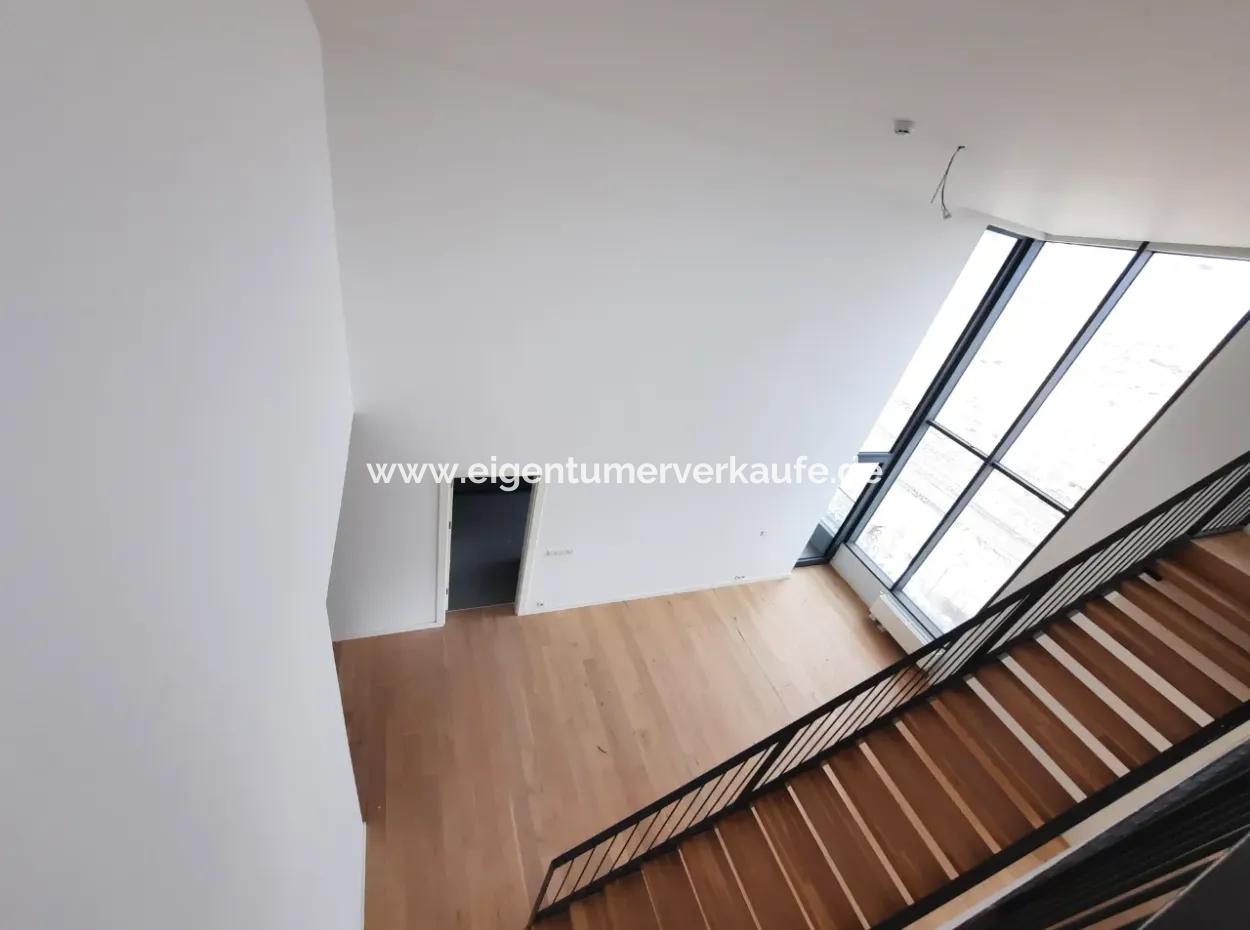 5,5+1 Duplex 2Th Floor Tenantless Apartment With Landscape View For Sale In İncek Loft Complex