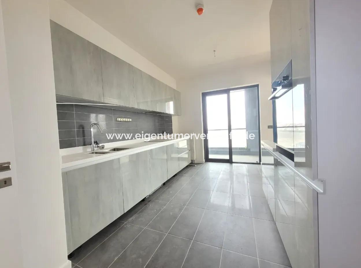 4+1 6Th Floor Tenantless Apartment For Sale In Beytepe İncek Bulvar Loft Complex