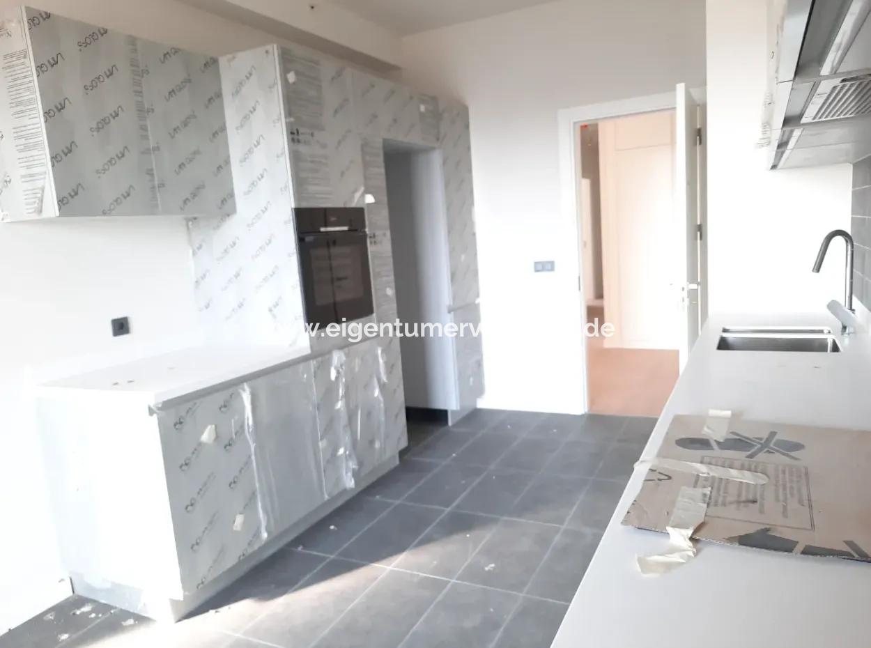 4+1 17 Th Floor Tenantless Apartment For Sale In Beytepe İncek Bulvar Loft Complex