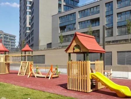 3,5 1 Lake View Tenantless Apartments For Sale In Incek Loft Complex