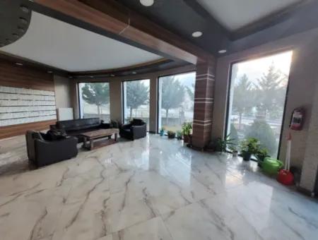 Empty İncek Single Building Venus Residence Furnished For Rent 1+1 Flat Office Kızılcaşar Gölbaşı Ankara