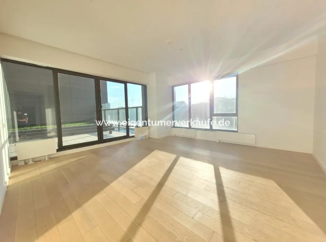 İncek Loft Satılık Teraslı  3+1 Şehir Manzaralı 3.Kat Daire