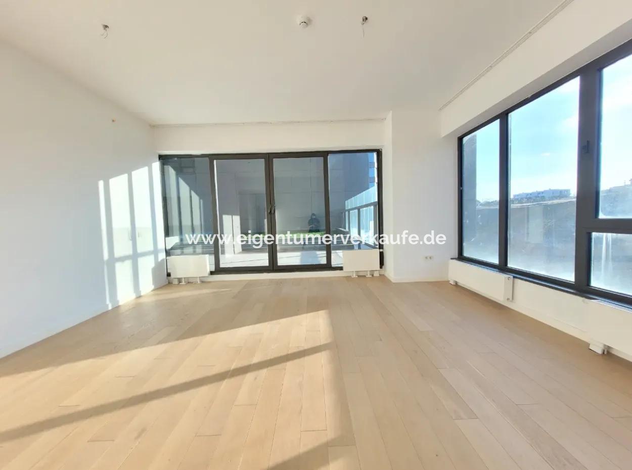 İncek Loft Satılık Teraslı  3+1 Şehir Manzaralı 3.Kat Daire