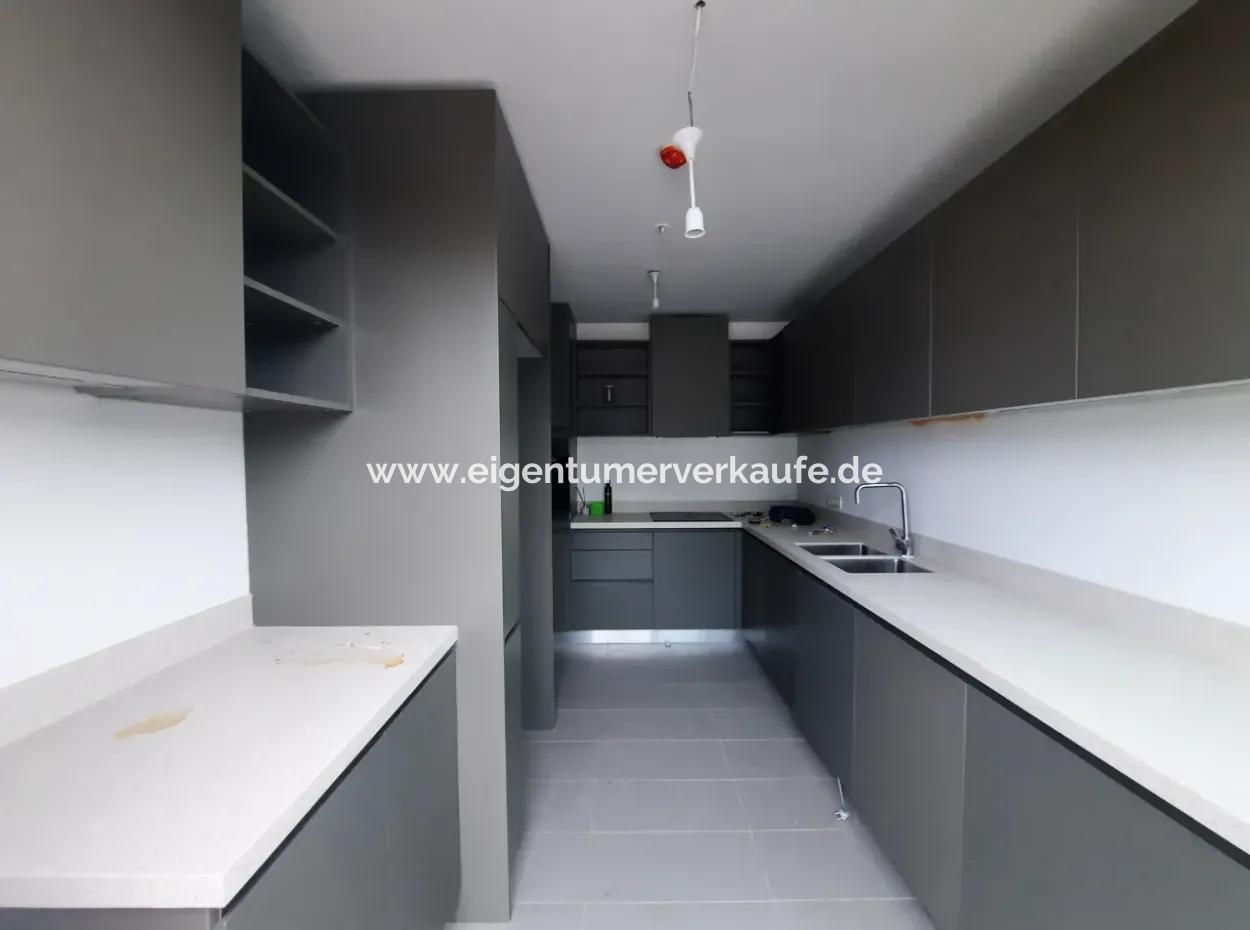 İncek Loft Satılık 3+1 Bahçe Dubleksi Şehir Manzaralı Daire