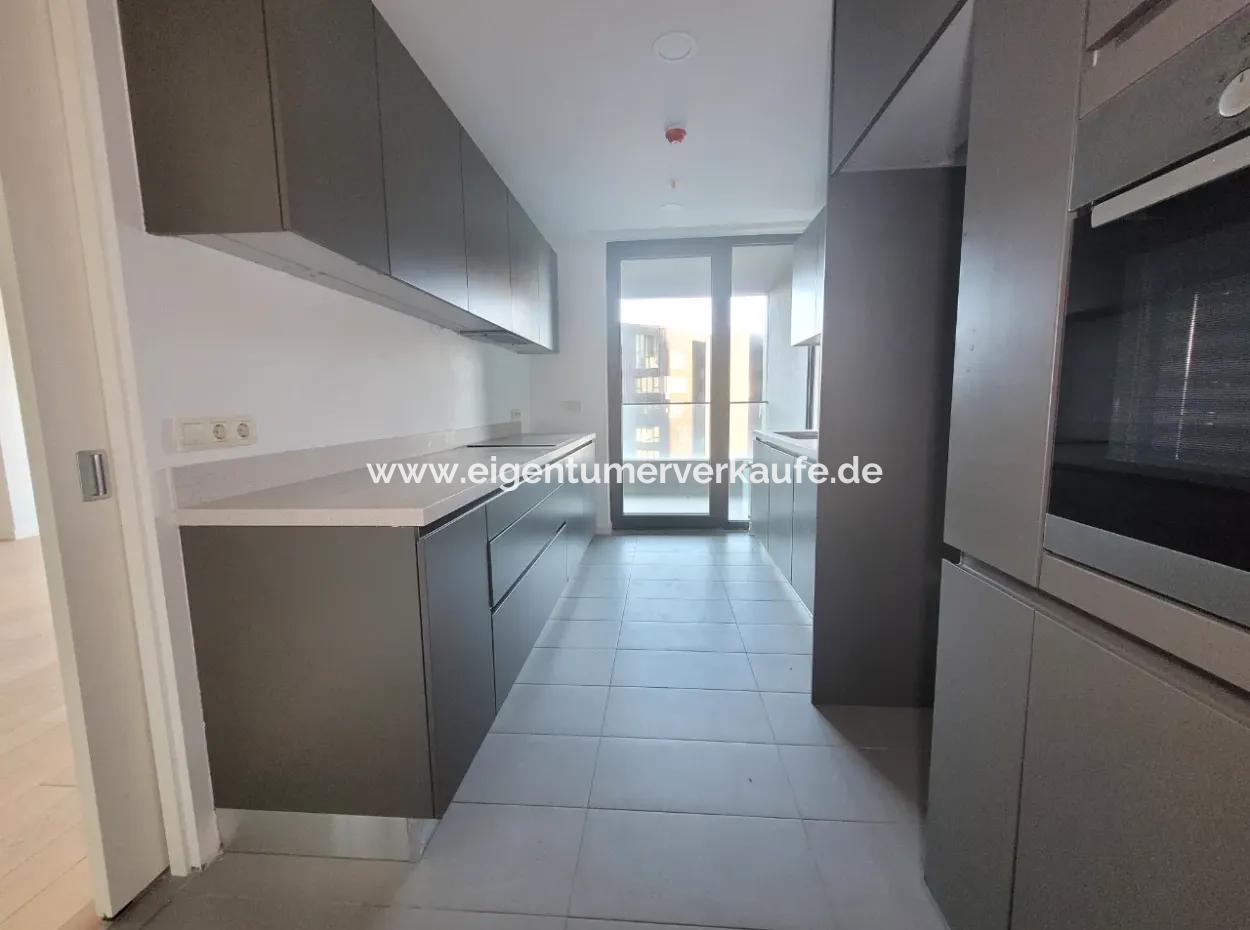 İncek Loft Satılık 2,5+1 Peyzaj Manzaralı 1.Kat Daire