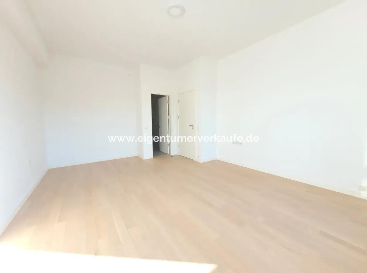 İncek Loft Satılık 2,5+1 Peyzaj Manzaralı Kiracısız 3.Kat Daire