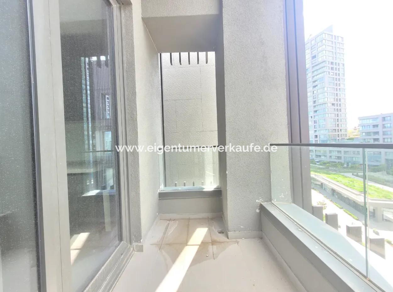 İncek Loft Satılık  5,5+1 Dubleks Peysaj Manzaralı 5.Kat Kiracısız Daire