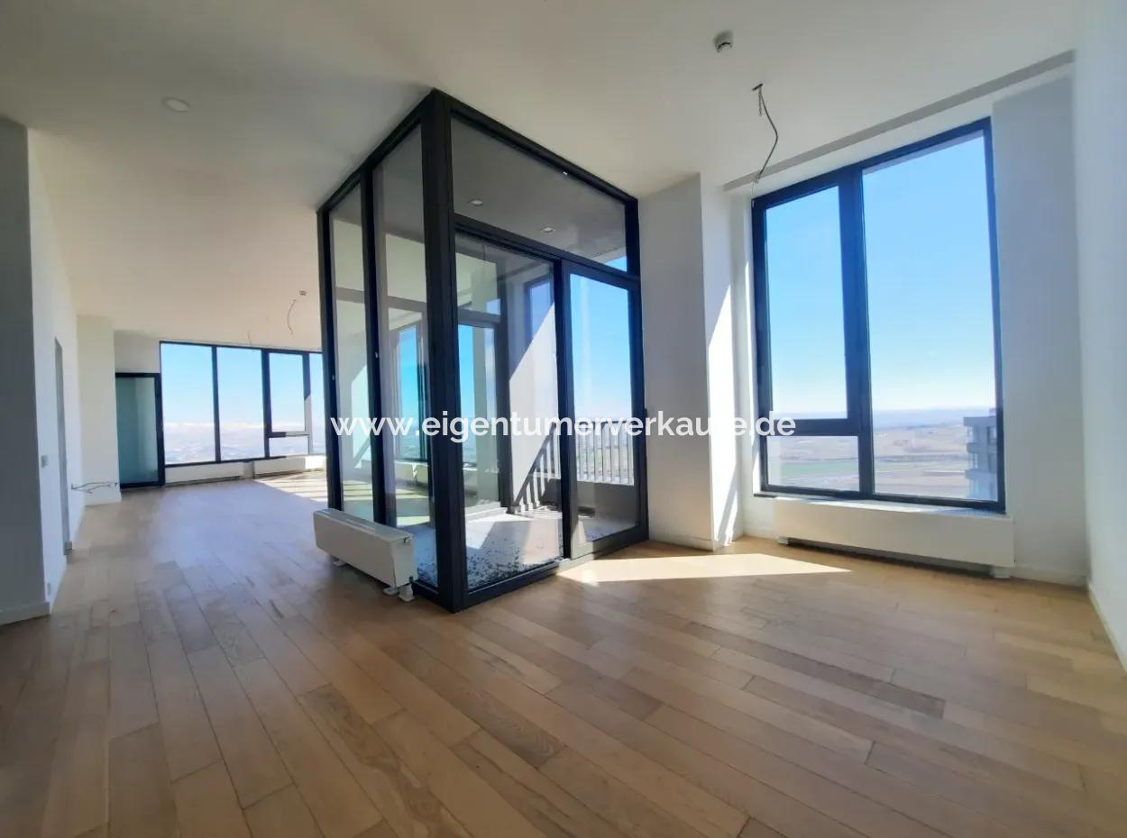 İncek Loft Satılık  4+1  Göl Manzaralı Kiracısız 20.Kat Daire