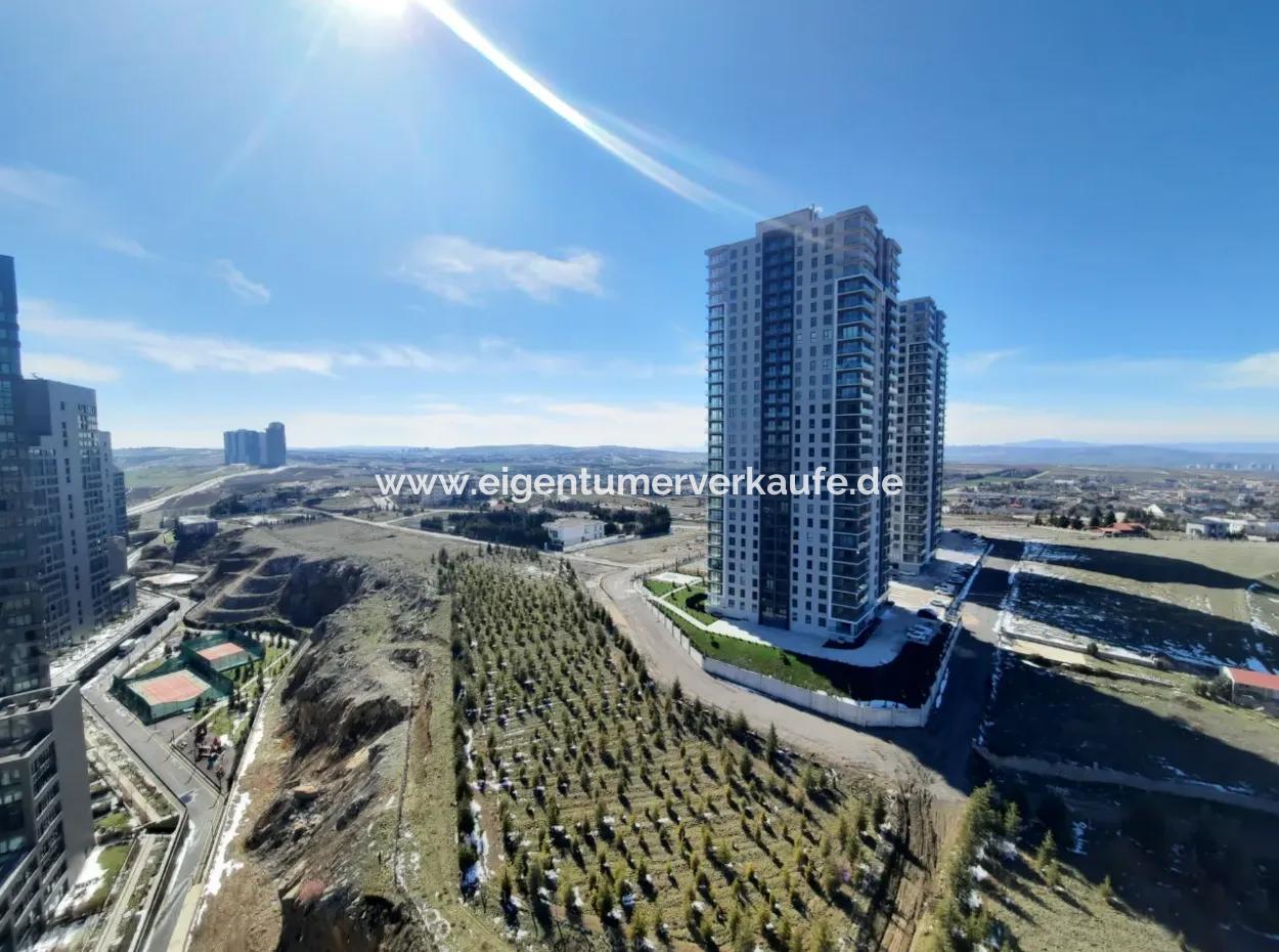 İncek Loft Satılık  4+1  Göl Manzaralı Kiracısız 20.Kat Daire