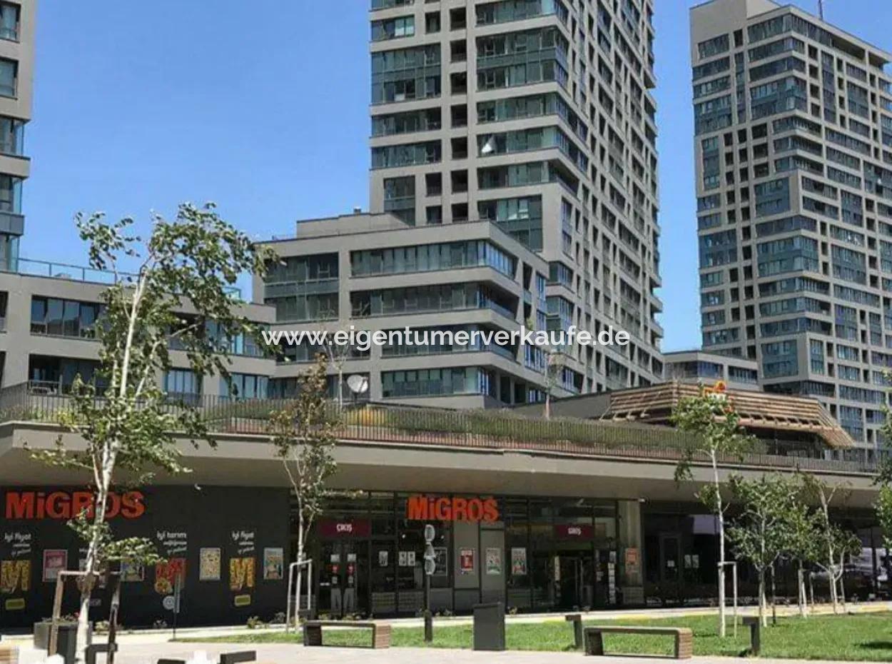 İncek Loft Satılık  4+1  Göl Manzaralı Kiracısız 20.Kat Daire