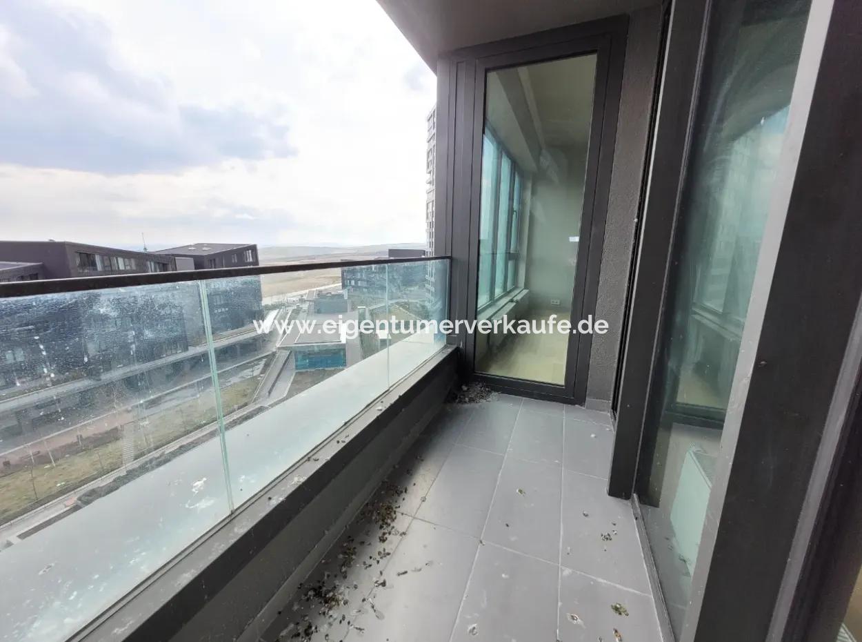 İncek Loft Kiralık  1+1 Şehir Manzaralı 10.Kat Daire