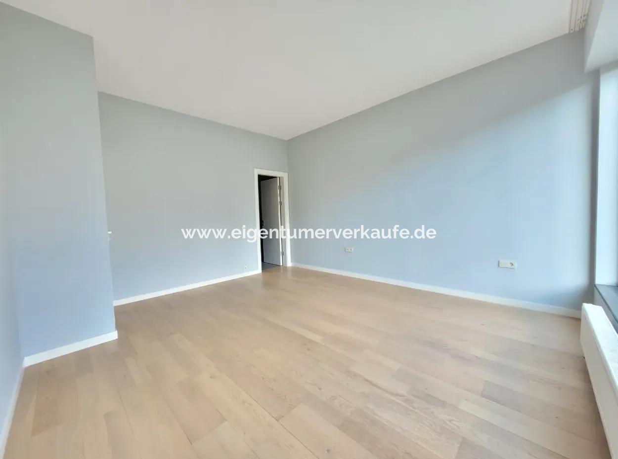 Boş İncek Loft Satılık 3+1 Bahçe Dubleksi Peyzaj Manzaralı Daire