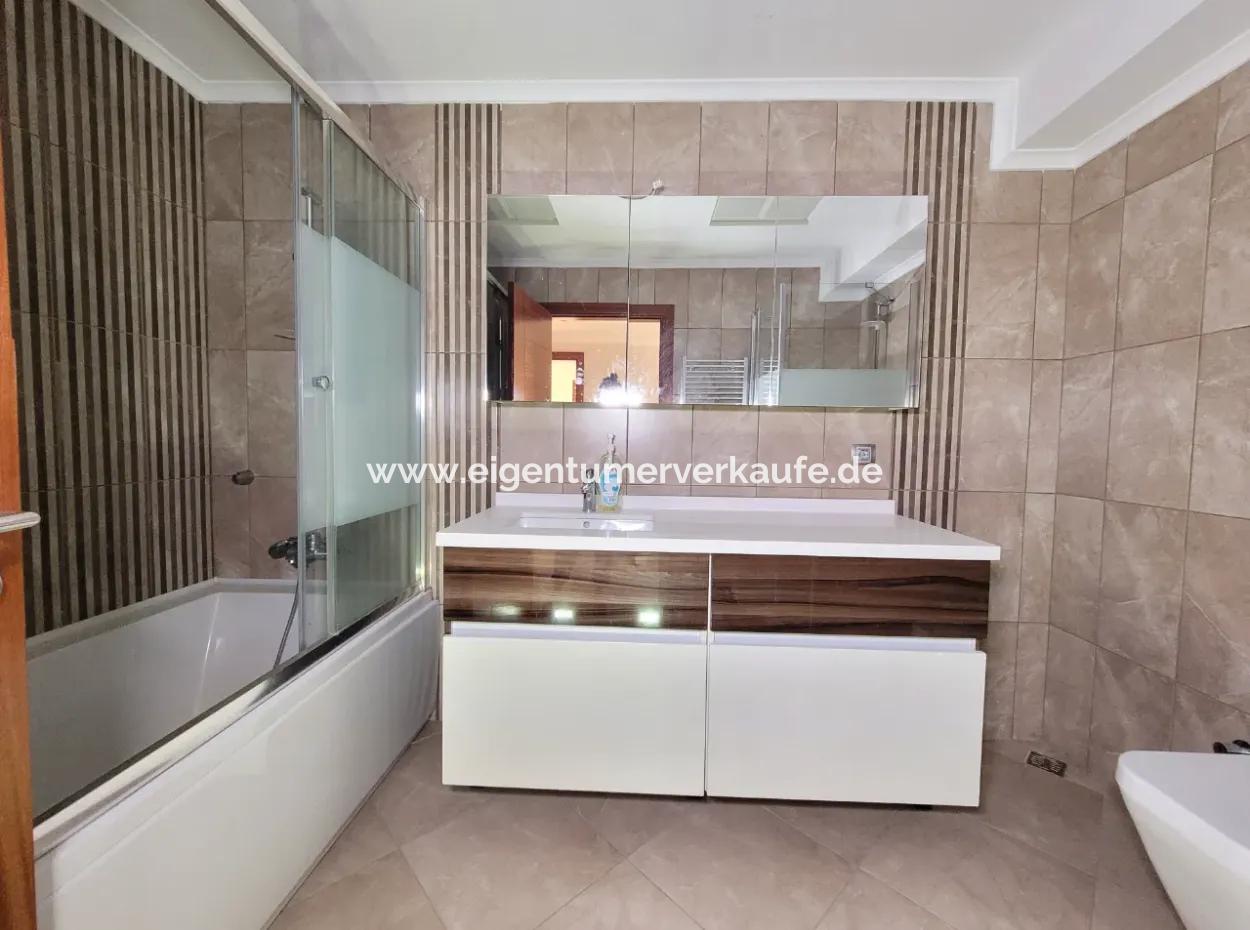 Boş İncek Nata'da Satılık 4+1 207 M²  Göl Manzaralı Daire