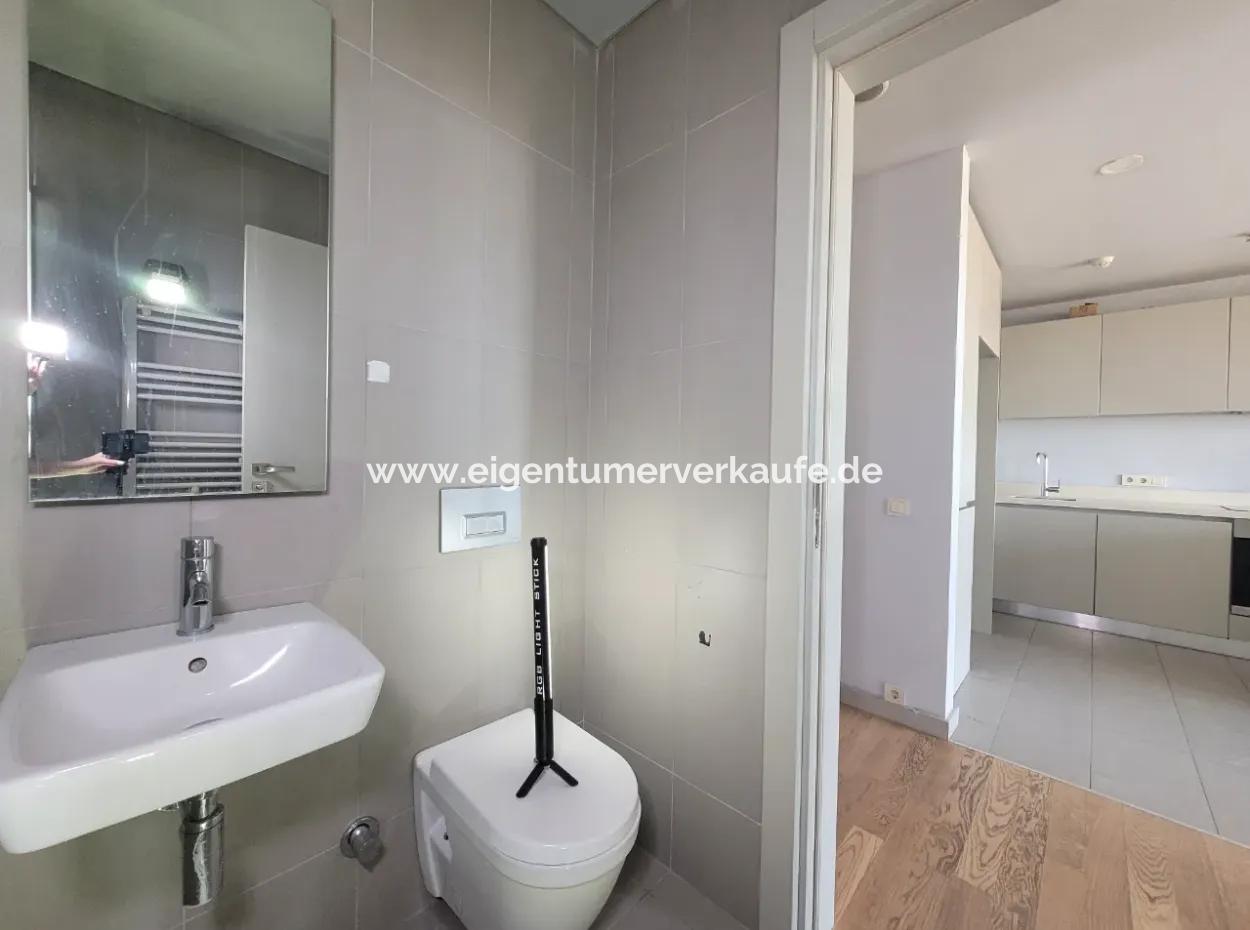 Boş İncek Loft  Satılık 1+1 Göl Manzaralı 2.Kat Daire