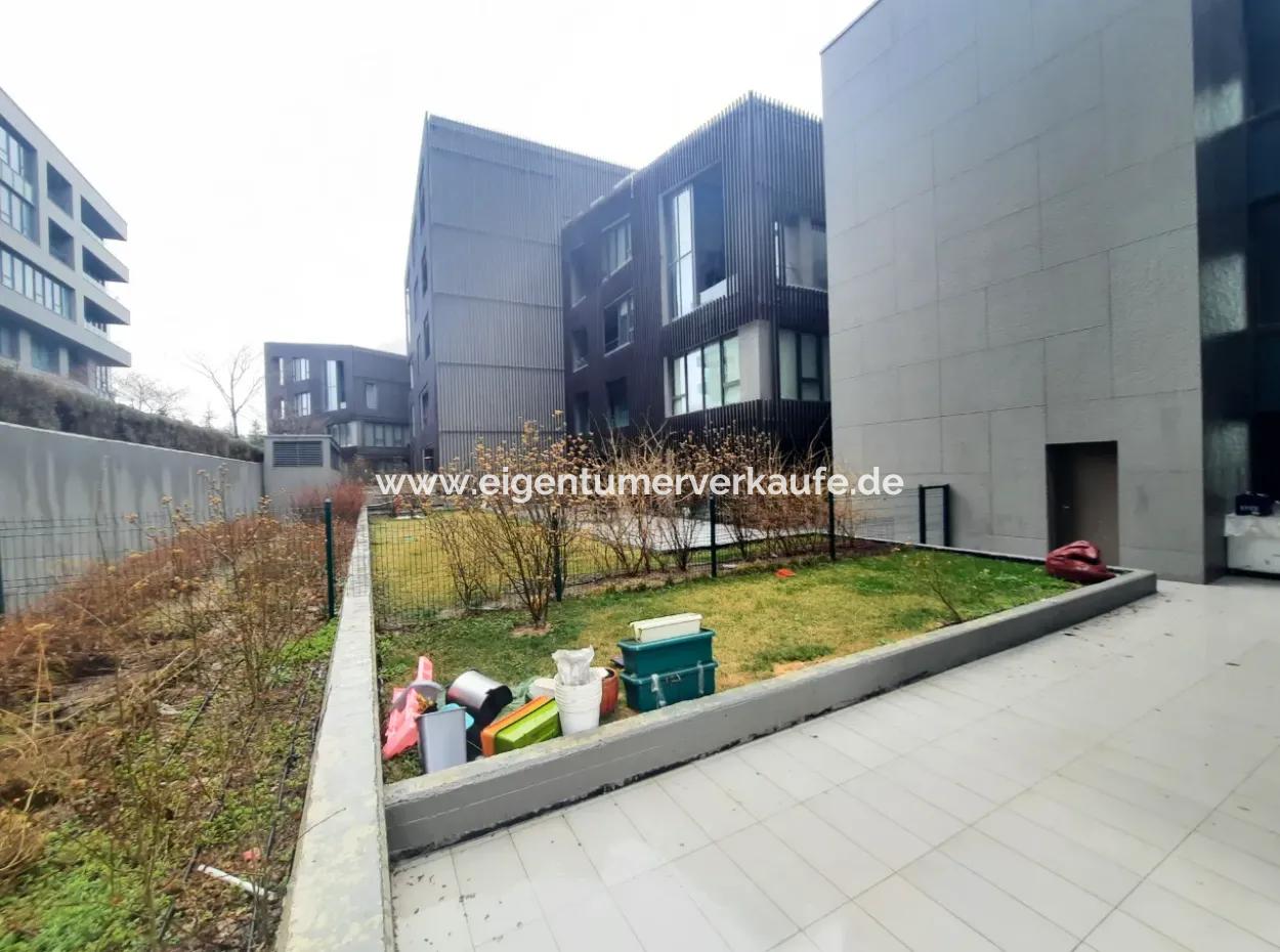 İncek Loft Satılık Teraslı  3,5+1 Peyzaj Manzaralı Kiracısız Daire