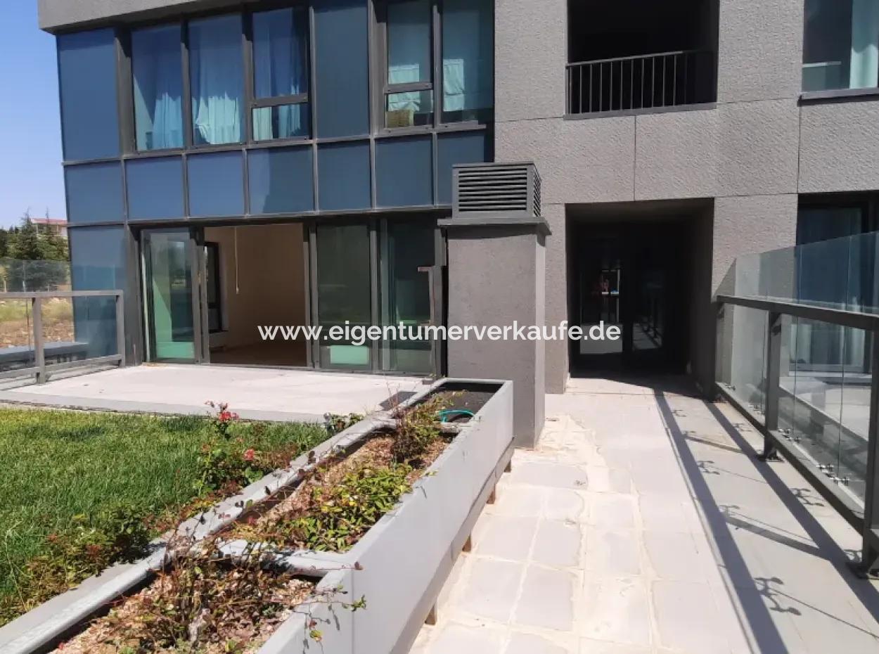 İncek Loft Satılık Teraslı  3+1 Şehir Manzaralı 3.Kat Daire