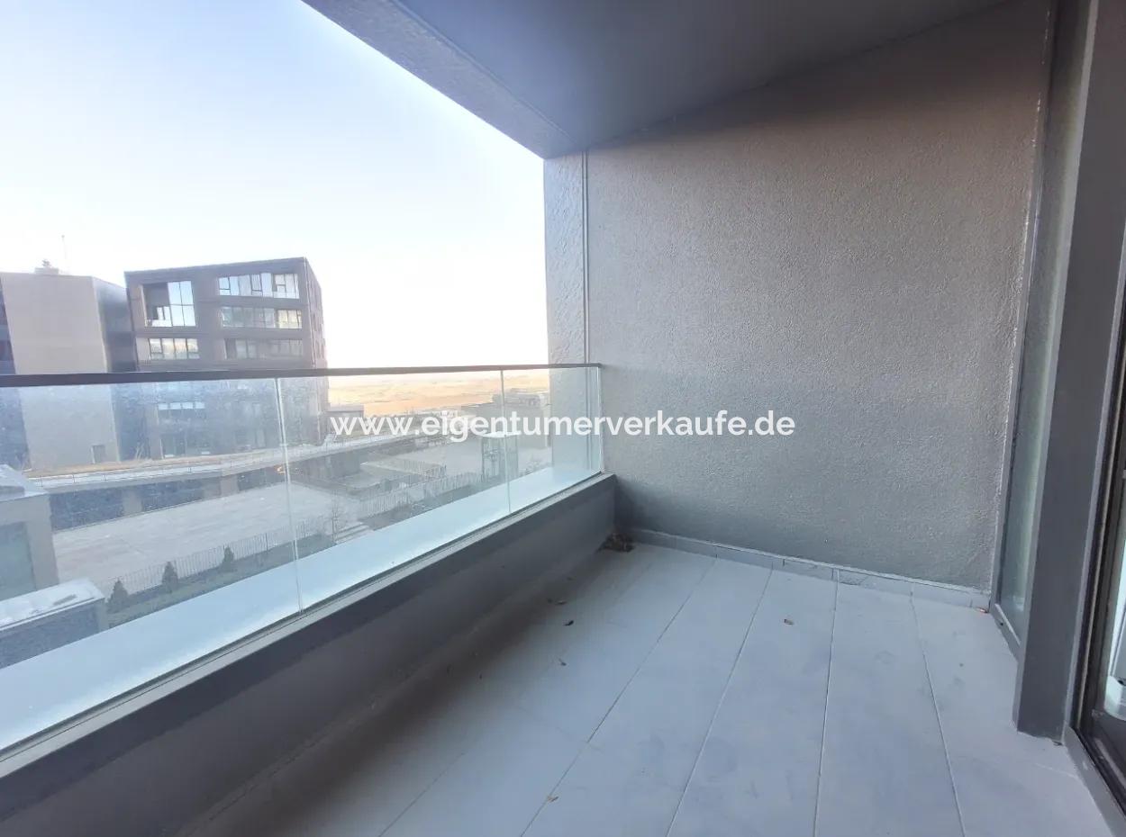 İncek Loft Satılık 2,5+1 Peyzaj Manzaralı 2.Kat Daire