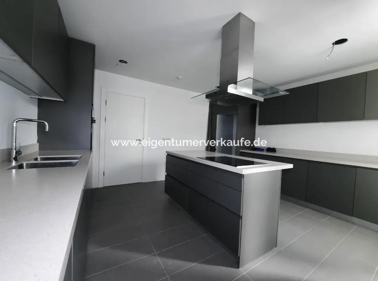 İncek Loft Satılık  5+1  Peyzaj Manzaralı 3.Kat 188 M² Daire