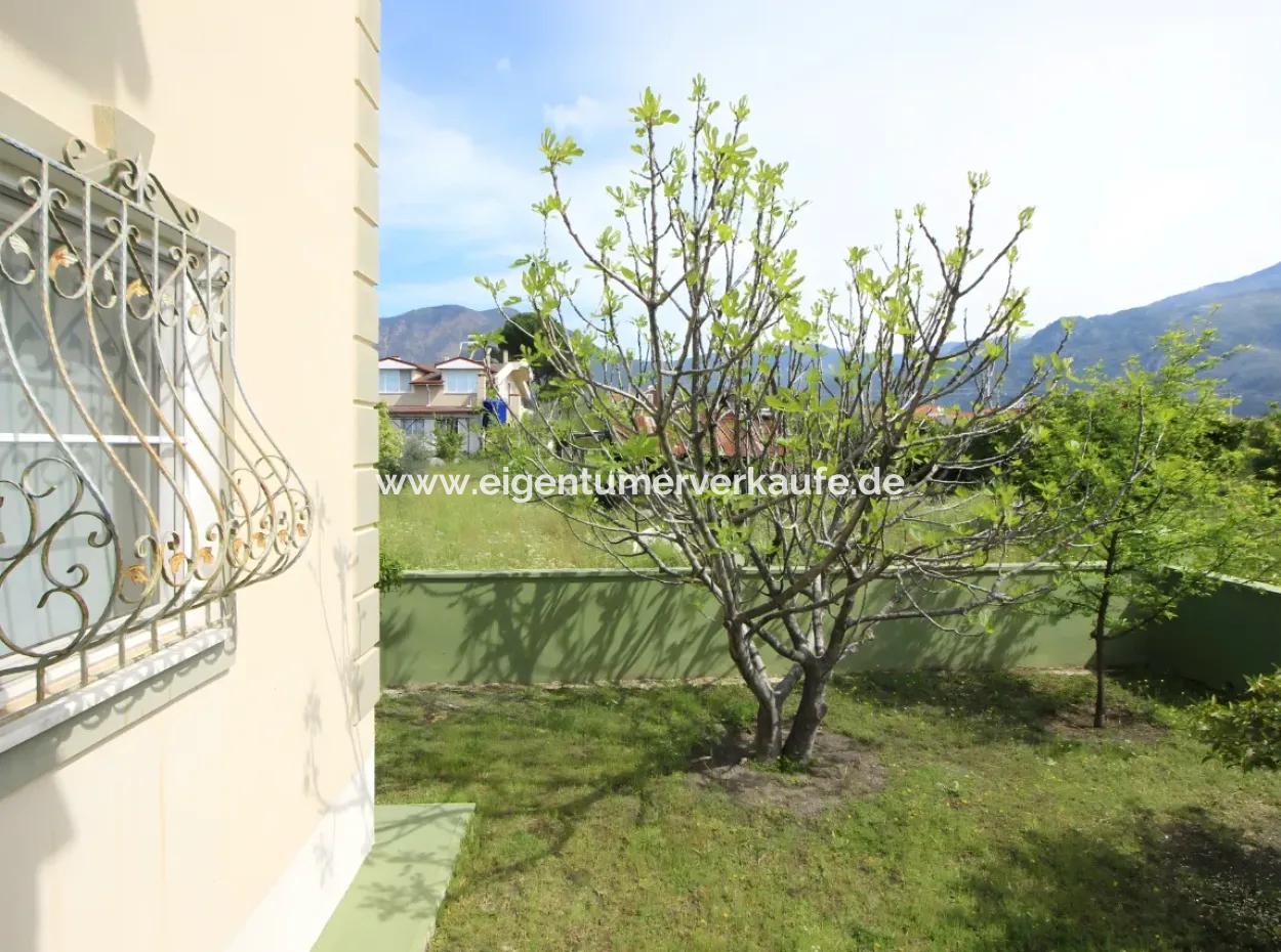 Köyceğiz 585 M² Arsa İçerisinde Satılık 3+1 Bahçe Katı Daire.