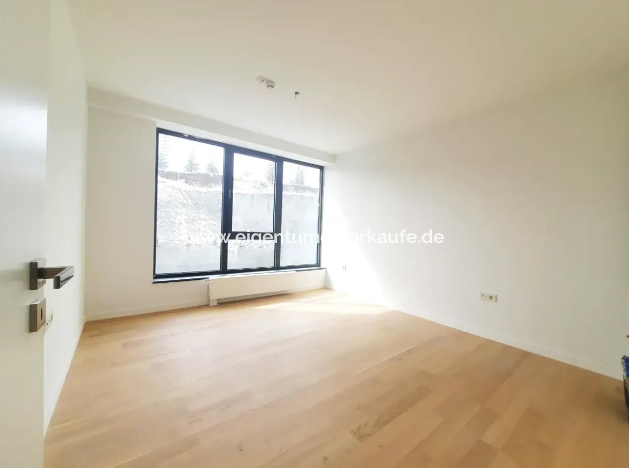 İncek Loft Satılık 5+1 188  M² Peyzaj Manzaralı 1.Kat Daire