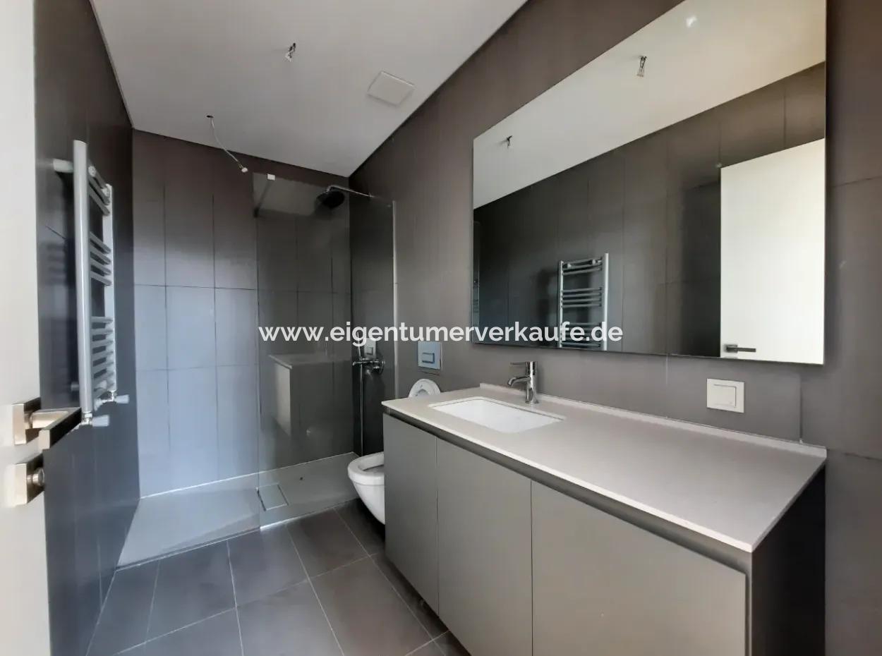 İncek Loft Satılık  5,5+1 Dubleks Göl Manzaralı 2.Kat Kiracısız Daire
