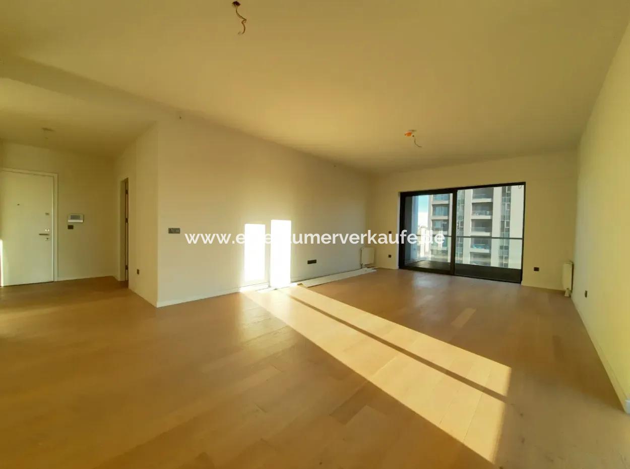 Beytepe İncek Bulvar Loft Satılık 3+1 130 M² 17.Kat Bulvar Manzaralı Daire