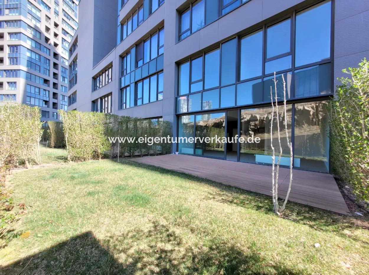 Kiracısız İncek Loft Satılık  2+1 Bahçe Dubleks Şehir Manzaralı Daire