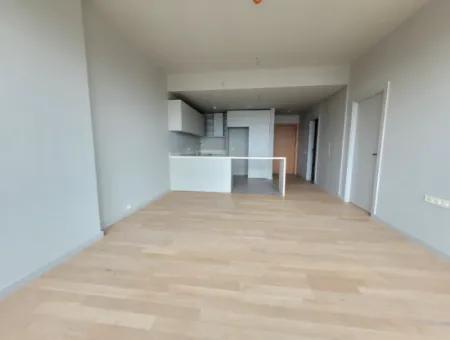 İncek Loft Kiralık  1+1 Şehir Manzaralı 10.Kat Daire