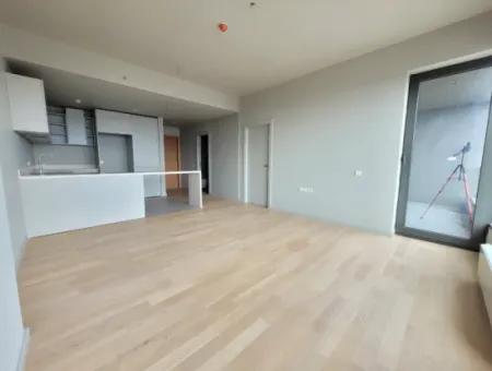 İncek Loft Kiralık  1+1 Şehir Manzaralı 10.Kat Daire